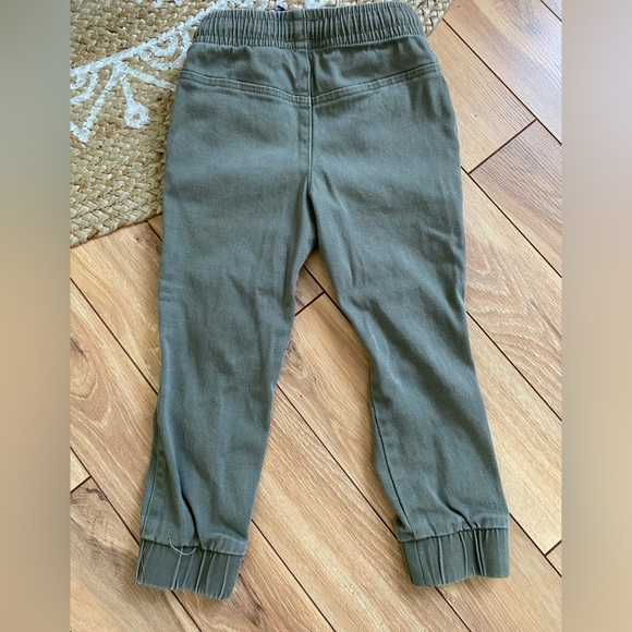 Toddler kaki joggers GUC 3T - Picture 2 of 4